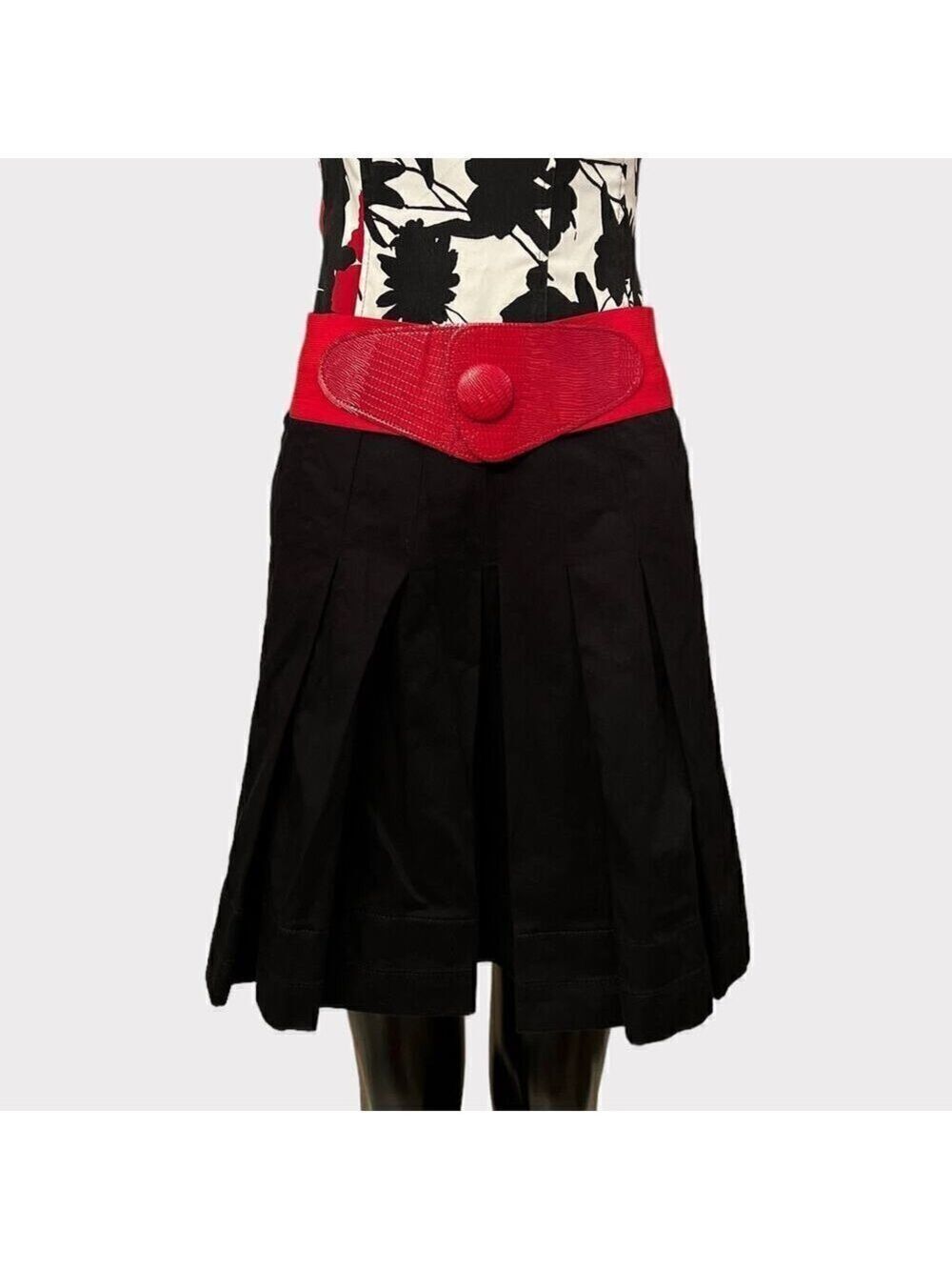 Ann Taylor LOFT Womens sz 4 S Pleated Mini Skirt Black Gothic Preppy Witchy Twee